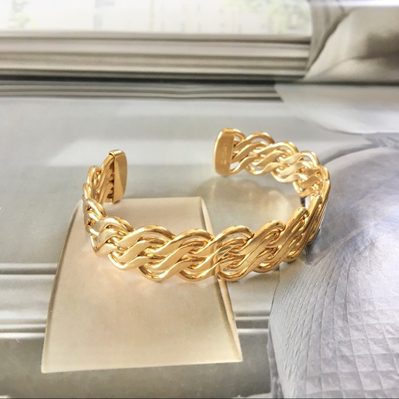 Monet Vintage Gold Bangle Bracelet - Picture 1 of 8
